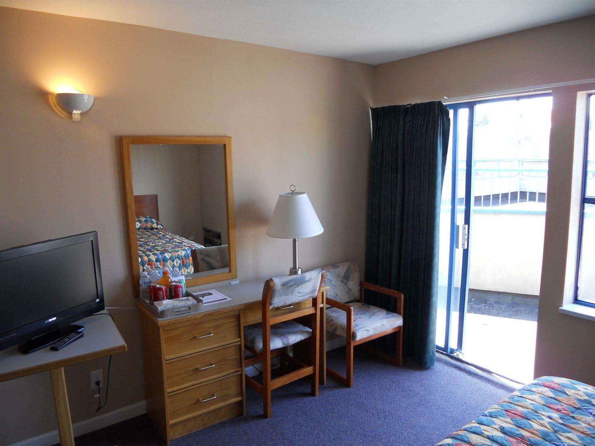Happy Day Inn Burnaby Luaran gambar